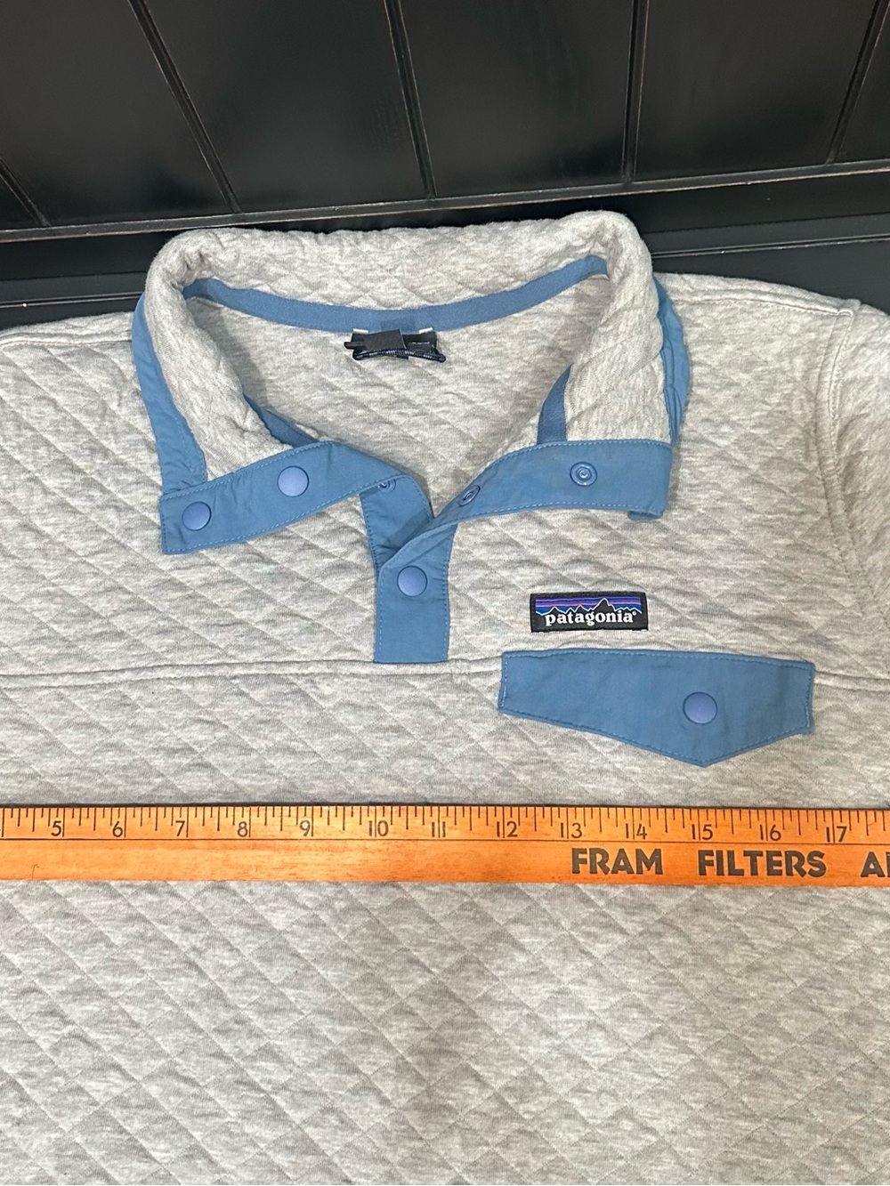 Patagonia Quilted Snap Pullover in Cream with Blue Trim - Picture 7 of 8